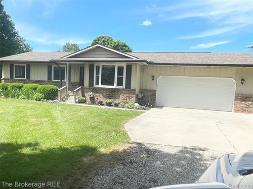 2267 Sandpiper Dr, Lapeer, MI, 48446-9007 | Card Image