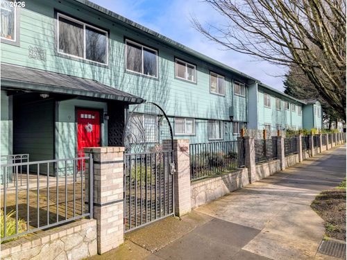 9333 N Lombard St, Portland, OR, 97203-2175 | Card Image