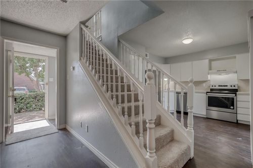 apt-2-900 S Tennessee St, Mckinney, TX, 75069-6644 | Card Image