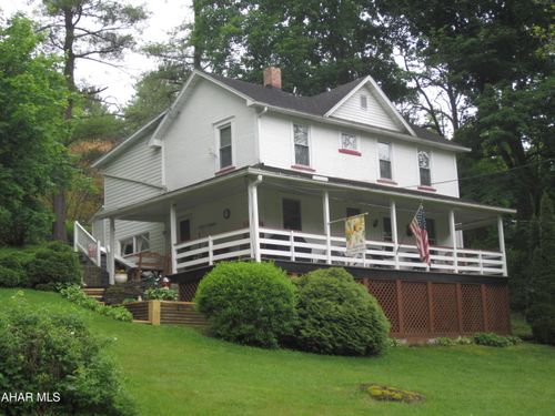 722 Irvin Ln, Williamsburg, PA, 16693-7308 | Card Image