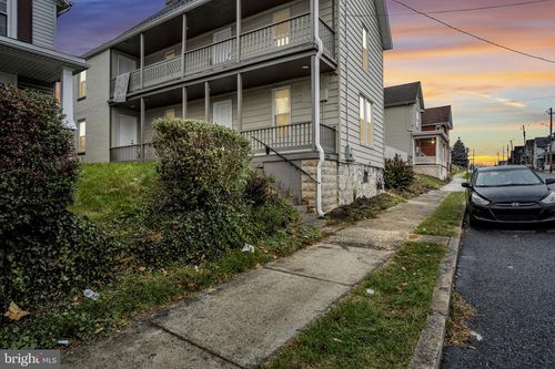 125 S Federal St, CHAMBERSBURG, PA, 17201-2009 | Card Image