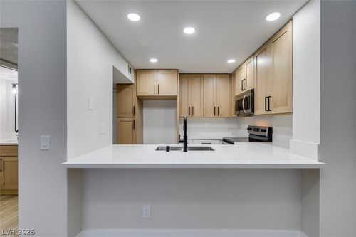 153-5584 Orchard Ln, Las Vegas, NV, 89110-4974 | Card Image