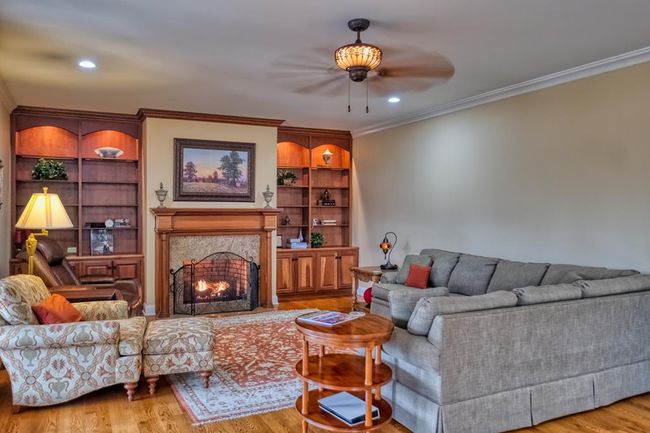 122 Fairway Acres Dr, Home with 7 bedrooms, 5 bathrooms and 3 parking in Dunmor KY | Image 34