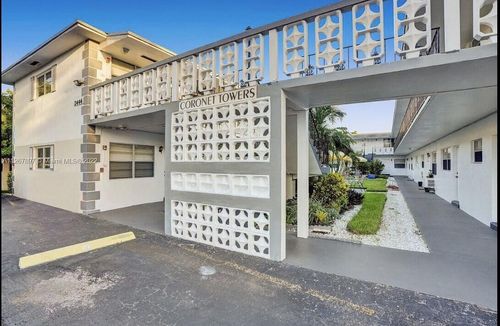 204-2444 Polk Street, Hollywood, FL, 33020 | Card Image