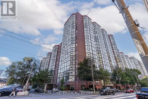 212-701 King Street W, Toronto (Niagara), ON, M5V2W7 | Card Image