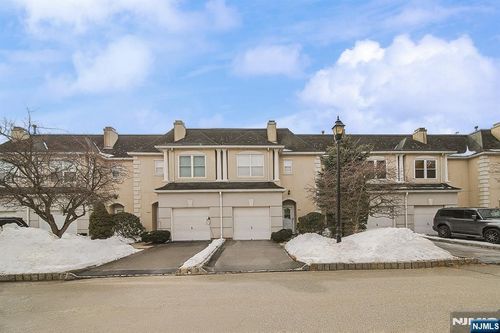 8005 Brittany Dr, Wayne, NJ, 07470-3239 | Card Image