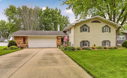 848 15th St Se, Owatonna, MN, 55060-4178 | Card Image