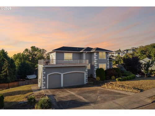 1727 Nw Ogden St, Camas, WA, 98607-7949 | Card Image