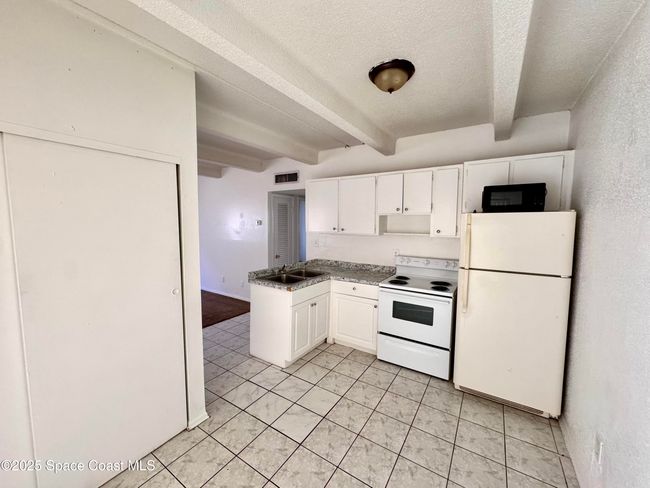 102 - 1715 Dixon Blvd, Condo with 2 bedrooms, 1 bathrooms and null parking in Cocoa FL | Image 8