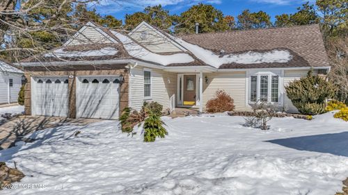 32 Prado Ct, Toms River, NJ, 08757-6451 | Card Image