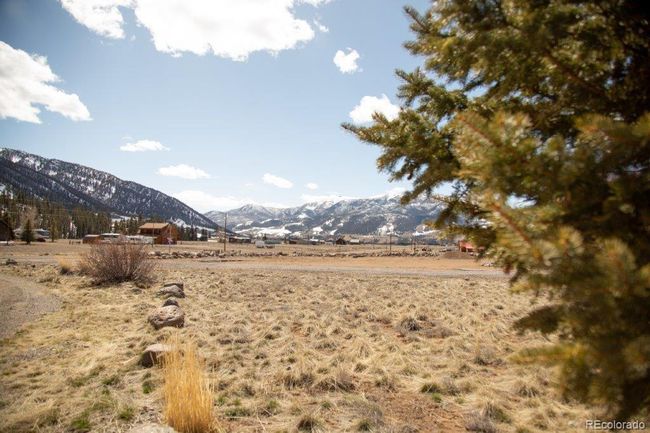 427 River Dr, House other with 3 bedrooms, 2 bathrooms and 2 parking in Creede CO | Image 27