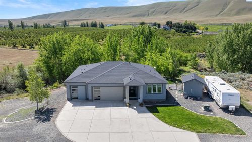 21723 N Webber Canyon Rd, Benton City, WA, 99320-9547 | Card Image