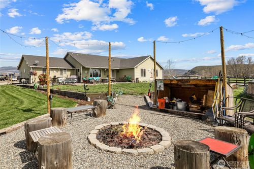 10893 Brick Mill Rd, Ellensburg, WA, 98926-6611 | Card Image