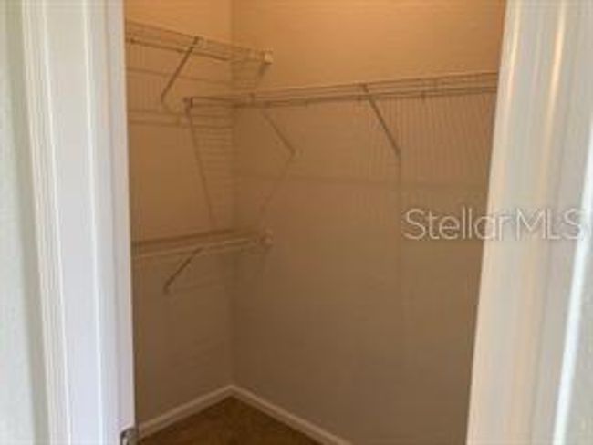 Closet | Image 9