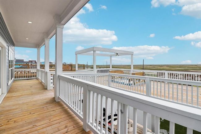 Back upper Deck | Image 34