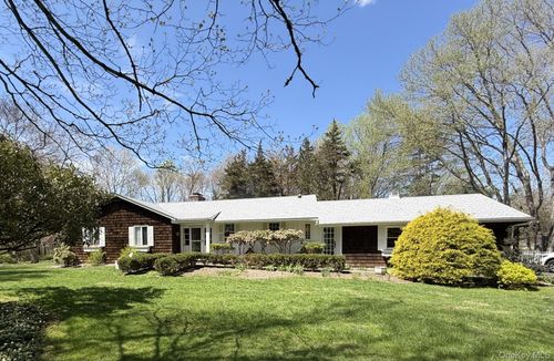 9 Cedar Hill Ln, Pound Ridge, NY, 10576-2301 | Card Image