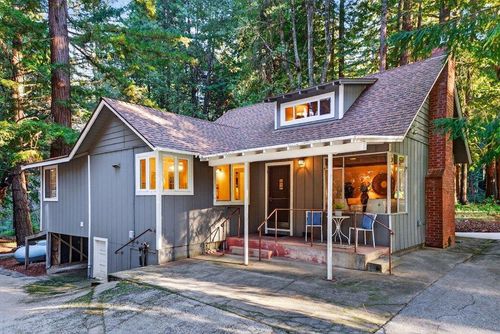 8472 Empire Grade, Santa Cruz, CA, 95060-9636 | Card Image