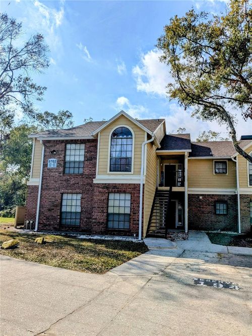 unit-104-8702 Mallard Reserve Dr, TAMPA, FL, 33614-2352 | Card Image