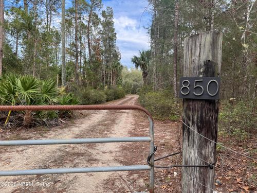 850 Cousintown Rd, Interlachen, FL, 32148-4200 | Card Image