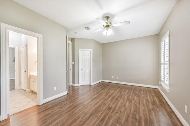 Bedroom 3 and J+j bathroom | Image 16