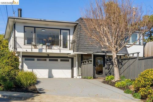 6715 Canyon Trl, El Cerrito, CA, 94530-1705 | Card Image