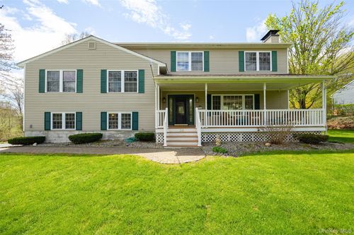 36 Forest Valley Rd, Pleasant Valley, NY, 12569-7609 | Card Image