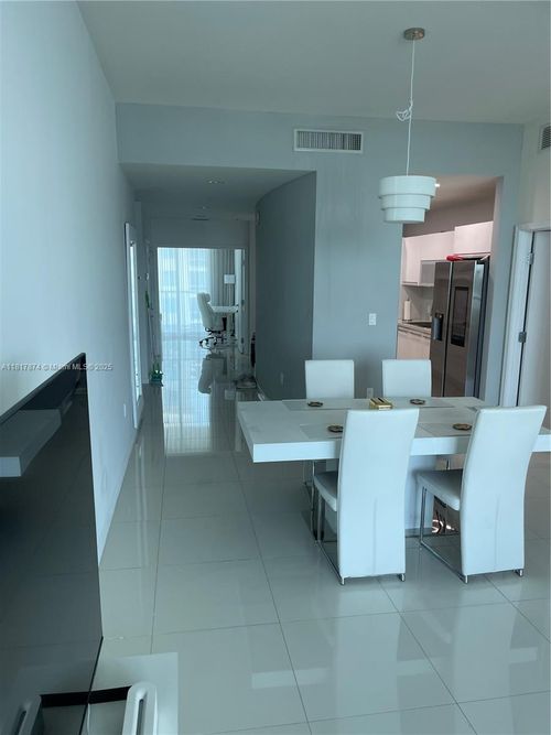 apt-1205-7928 East Dr, North Bay Village, FL, 33141-5683 | Card Image