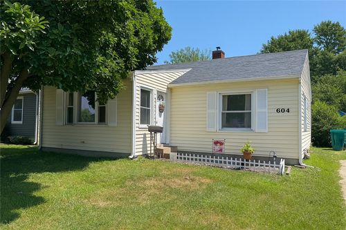 604 S 35th St, Mattoon, IL, 61938-4732 | Card Image
