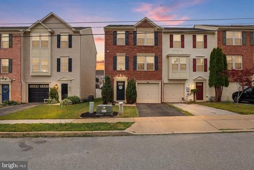 844 Blossom Dr, HANOVER, PA, 17331-2073 | Card Image