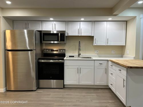 1a-4420 View Cir, Anchorage, AK, 99507-1501 | Card Image