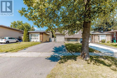 58 Homestead Pl, Kitchener, ON, N2N1Y8 | Card Image