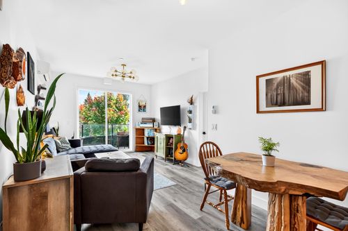 318-12320 222 St, Maple Ridge, BC, V2X4K8 | Card Image