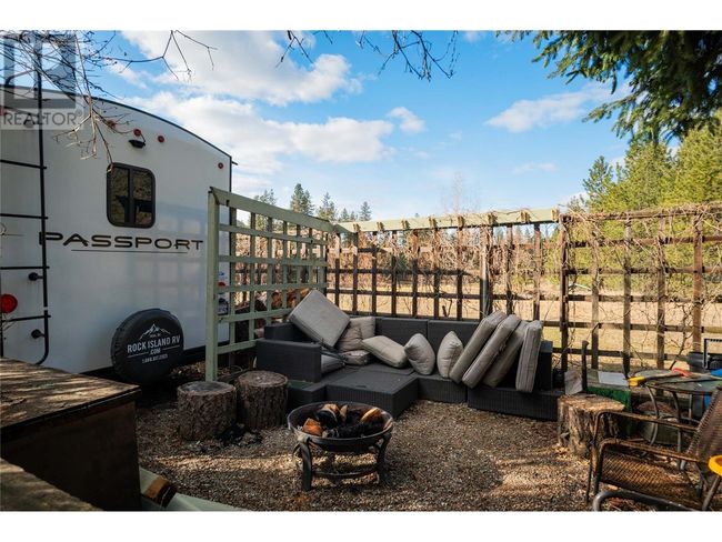 250 1 St Ave, House other with 3 bedrooms, 5 bathrooms and 3 parking in Kootenay Boundary BC | Image 67