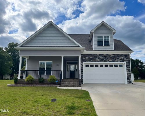 3218 School View Dr, Farmville, NC, 27828-7711 | Card Image