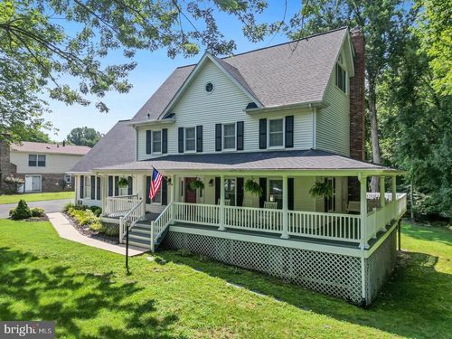 615 Clarks Run Rd, LA PLATA, MD, 20646-9562 | Card Image