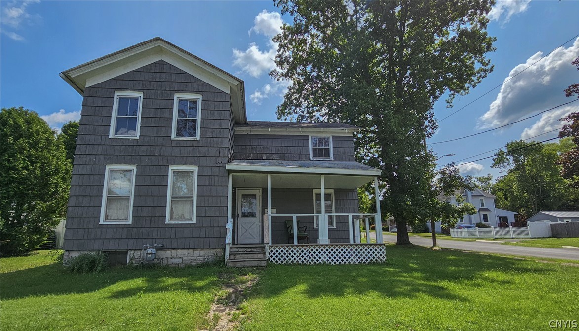Lewis St, Auburn, NY 13021