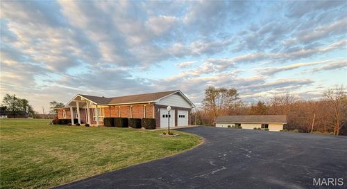 1080 N And South Rd, Sullivan, MO, 63080-5114 | Card Image