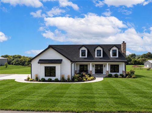 17090 Smith Rd, Smithville, MO, 64089-8673 | Card Image