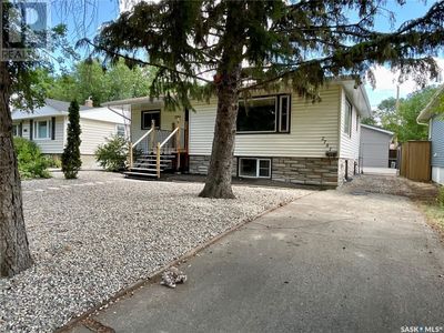 2751 Mcara St, House other with 5 bedrooms, 2 bathrooms and null parking in Regina SK | Image 3