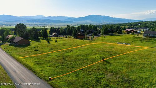 90 Piute Dr, Star Valley Ranch, WY, 83127-5105 | Card Image