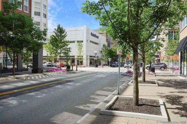 APT-215 - 85 Memorial Rd, Condo with 1 bedrooms, 1 bathrooms and null parking in West Hartford CT | Image 31
