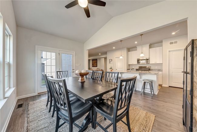 114 Magnolia Dr, House other with 3 bedrooms, 3 bathrooms and 2 parking in Mc Kees Rocks PA | Image 15