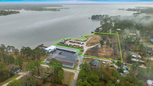 431 Navaho Trl, Onalaska, TX, 77360-6634 | Card Image