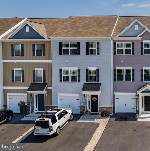 3383 Landmark Court, CHAMBERSBURG, PA, 17201 | Card Image