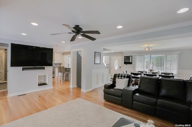 11 13 Th St, House other with 4 bedrooms, 3 bathrooms and null parking in Bohemia NY | Image 11