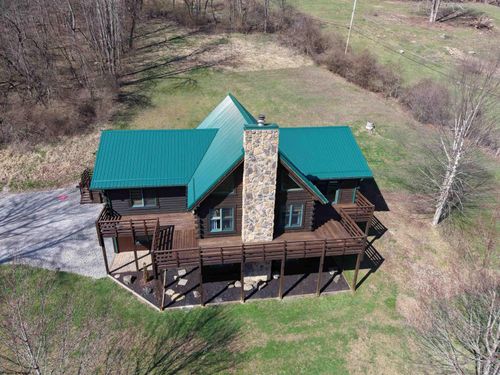215 Grove St, Buckhannon, WV, 26201-3428 | Card Image