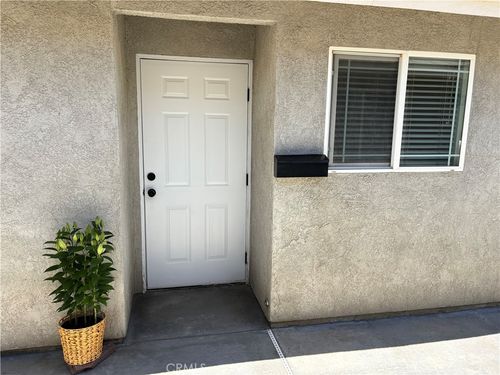 2484 W Calle Vista, Rialto, CA, 92377 | Card Image