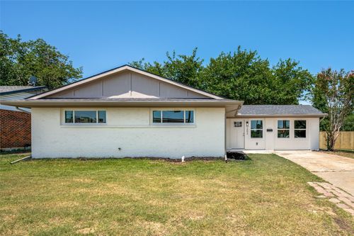 1802 Sw 3rd St, Grand Prairie, TX, 75051-4013 | Card Image