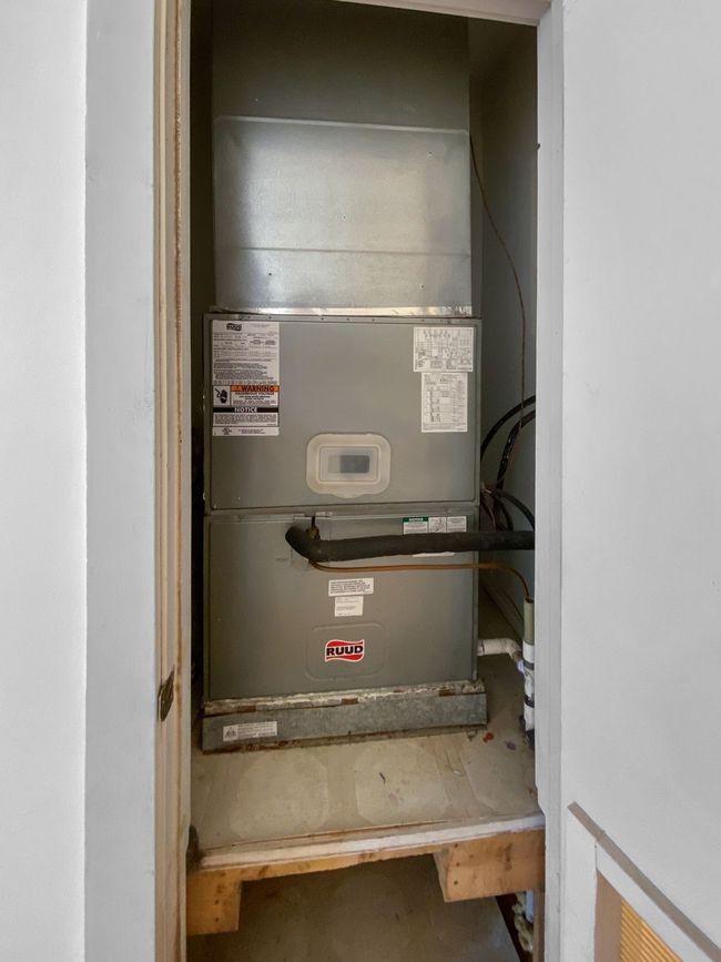 HVAC Closet | Image 21