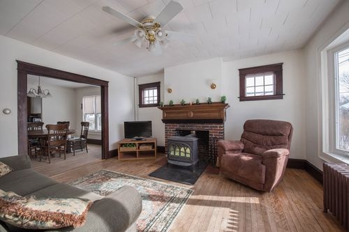 32 Clifton St, Fitchburg, MA, 01420-5344 | Card Image